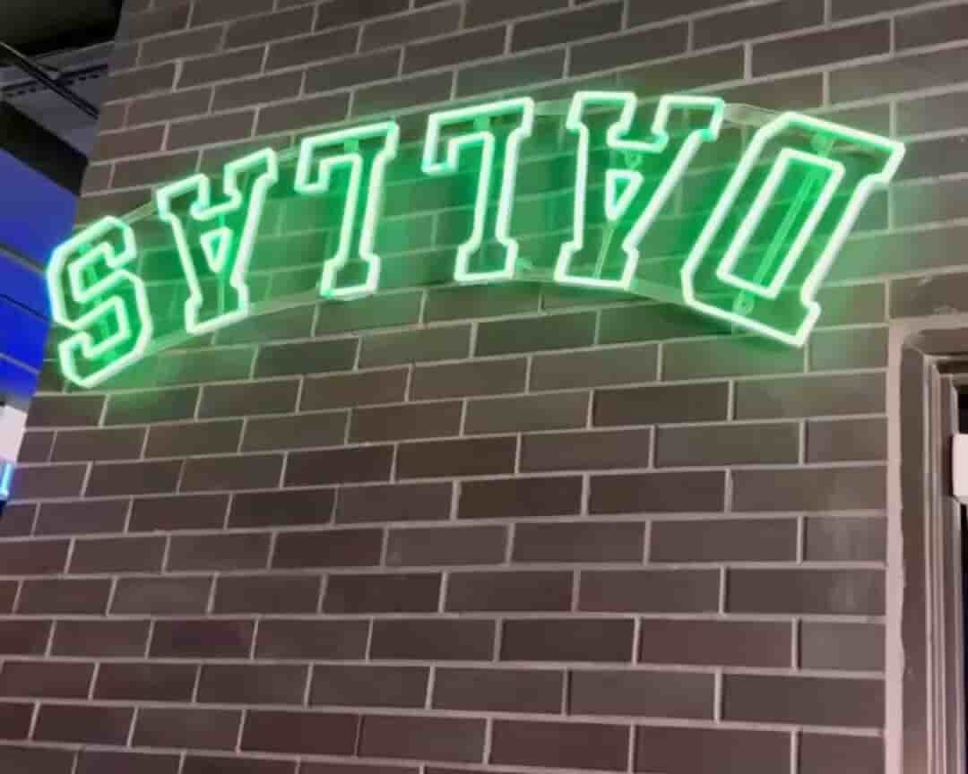 alt 1