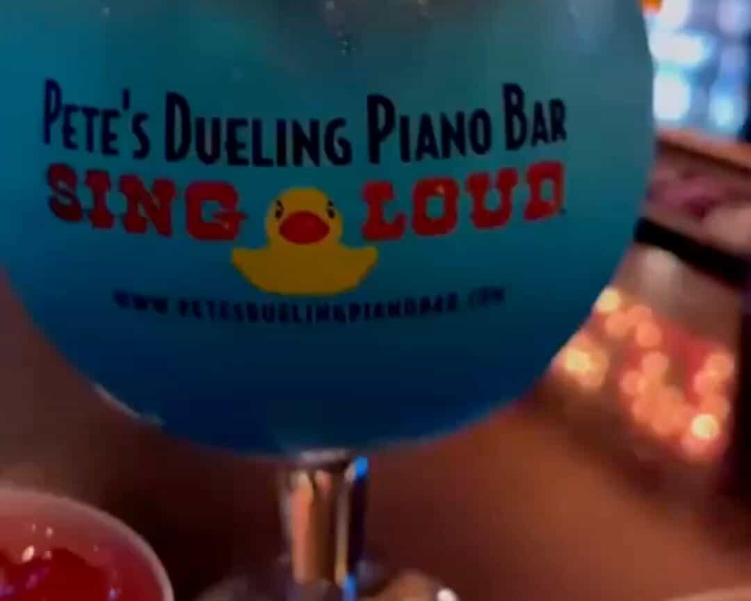 Pete's Dueling Piano Bar