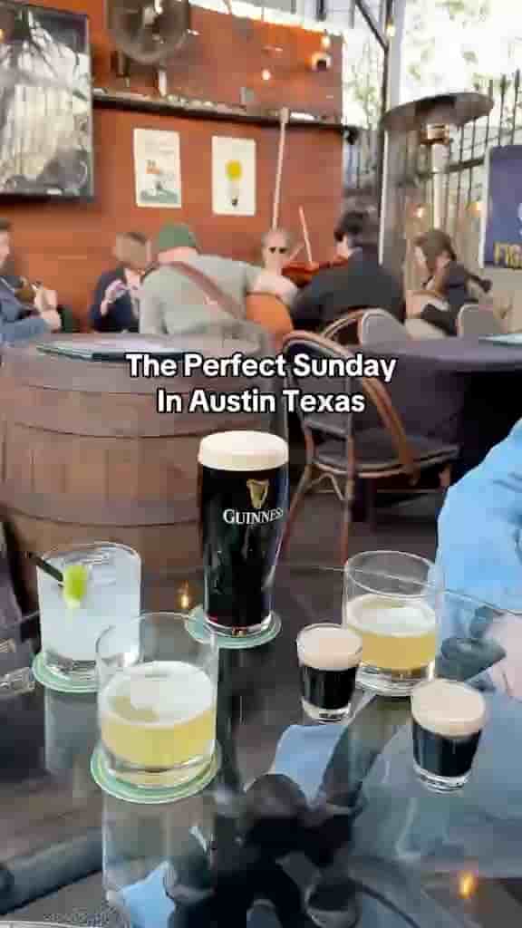 Kelly's Irish Pub in Austin 4