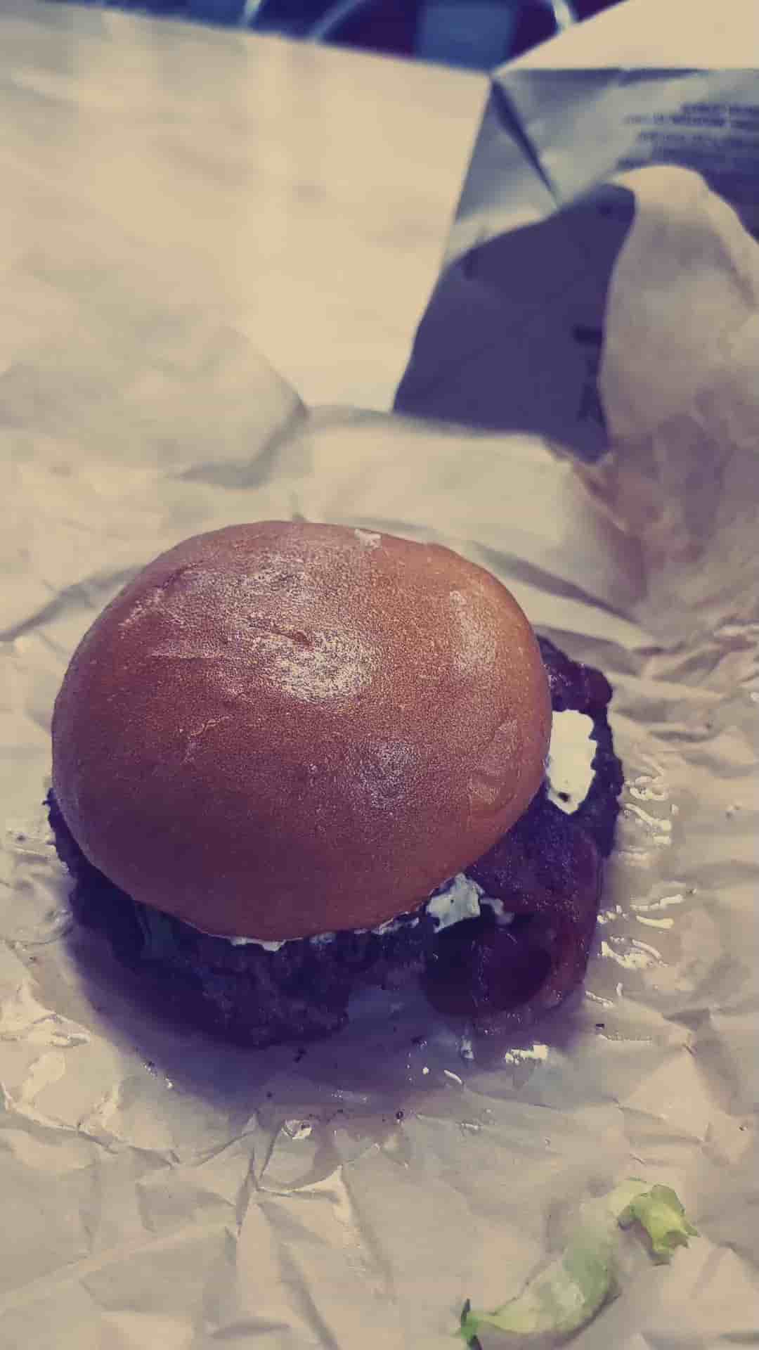 Little Big Burger in Beaverton 5