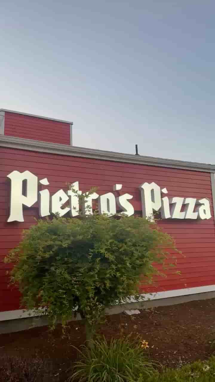 Pietro's Pizza Salem in Milwaukie 4