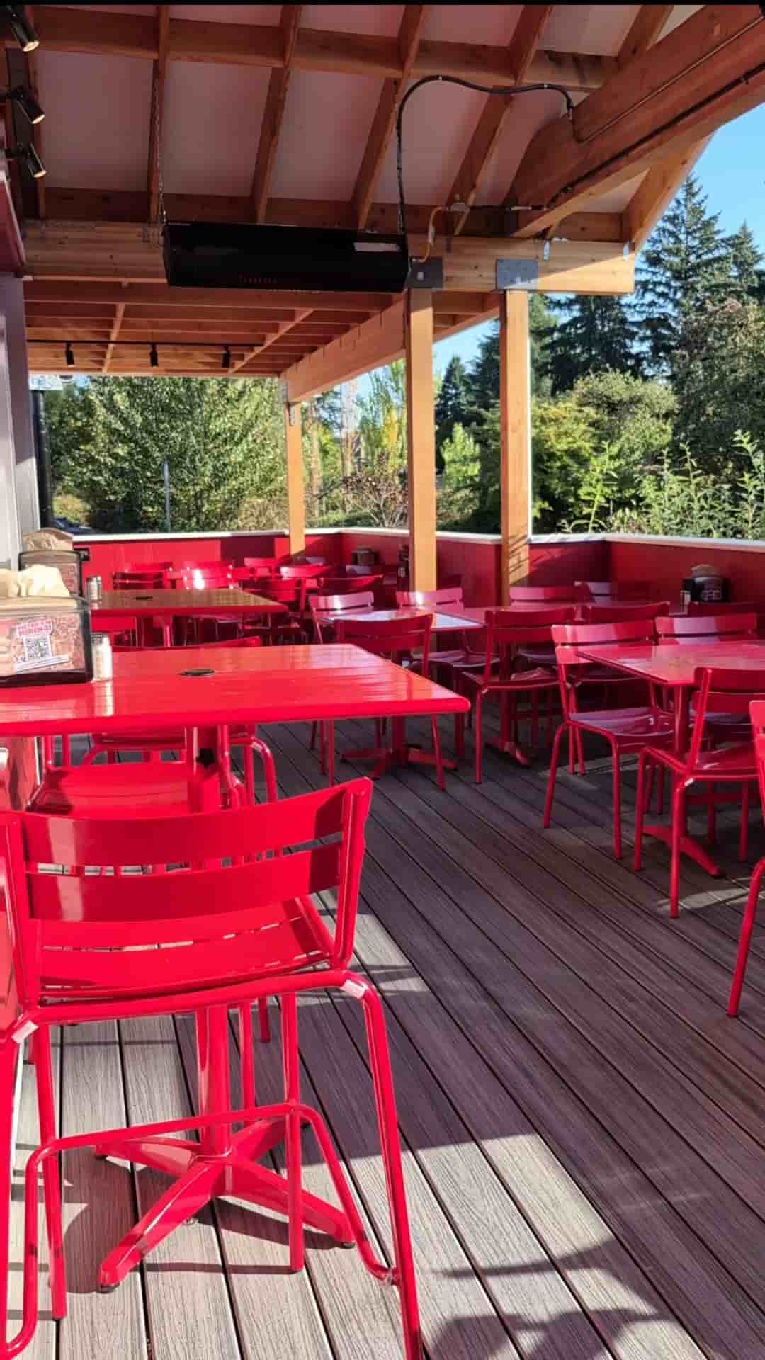 Pietro's Pizza Salem in Milwaukie 1