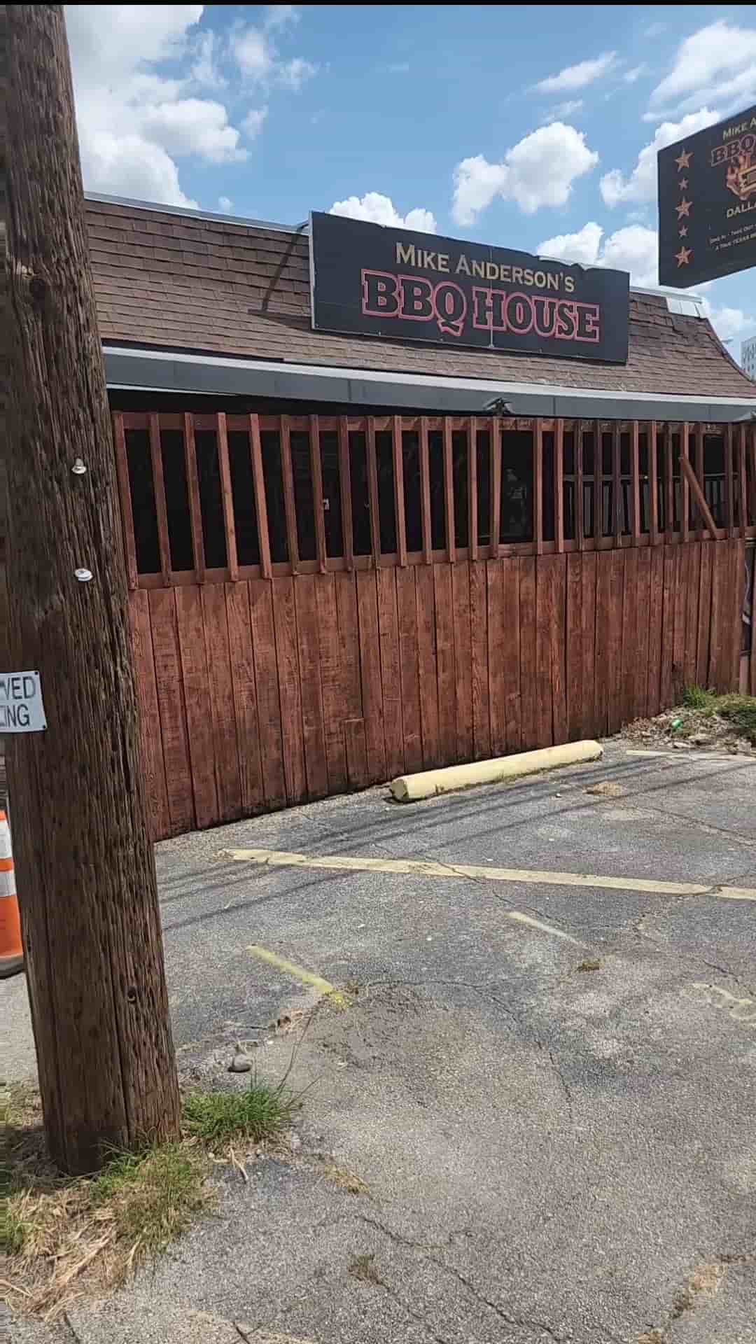 Mike Anderson's Barbeque House & Catering Company in Dallas 3