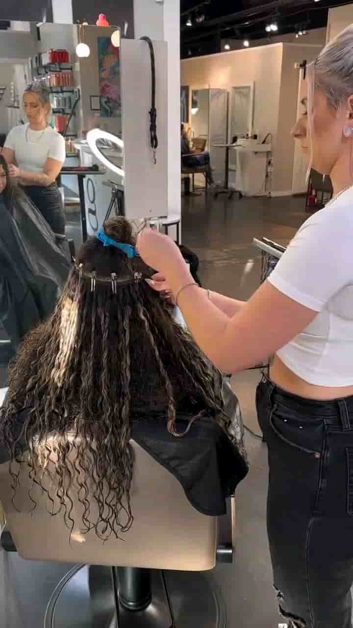 Glow Boutique Salon in Portland 1